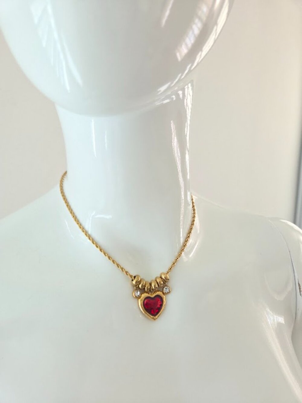 Vintage Gold Red Heart Pendant Necklace Coquette Aesthetic - Picture 9 of 13